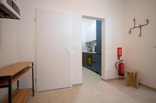 Central brand-new apartment with a patio - 1