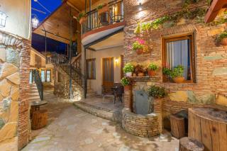 Apartments with wine cellar in Old Tbilisi - Tbilisi - 0