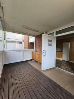 Kotimaailma - Avara yksiö lähellä hyviä liikenneyhteyksiä - Helsinki - 2