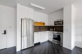 East Village 1br w balcony doorman wd nr bars NYC-1125 - New York - 4