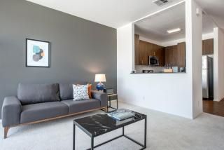 Mid-Wilshire 1BR w Sundeck nr S La Brea LAX-79 - 8