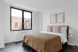 East Village 1br w balcony doorman wd nr bars NYC-1125 - 2