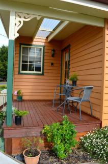 "Grand Ole Topiary" Cottage Accommodation Railton - Railton - 6