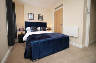 LUXURY 4 Bedroom 4 Ensuite Home in Penarth (Pool Table Games Room & BBQ Garden) with Sea Views - Cardiff - 5