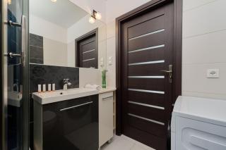Comfortable & Cozy Studio with Balcony - Klimasa by Noclegi Renters - Breslávia - 5