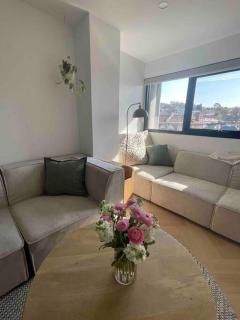 City pad with off street parking - Hobart - 3