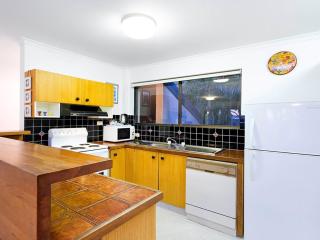 Soundhaven 4 Noosa Parade Value - 6