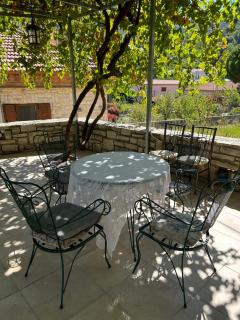 Tulip House - 2