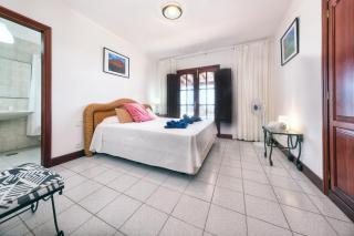 Villa Luciano "Spirit of the Canaries" By Lanzarote Vacation Homes - Tías - 5
