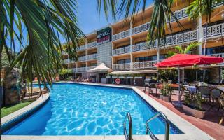 Royal Beach Palace - 9