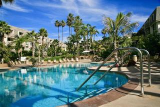 F9 - Beach Cottage Getaway - Oceanside - 2
