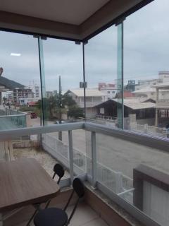 Apartamento em palmas gov celso ramos 70 m do mar - 1