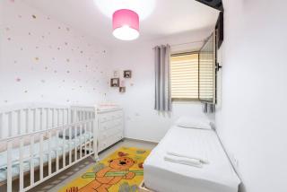 Neat 4BR Apt With Parking-High Floor-Elevator-Mamad - 5
