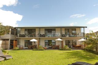 Beachfront Resort - Whitianga - 9