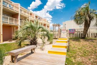 The Crab Lab - Caswell Beach - 8