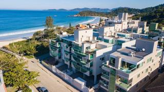 Solar das Ilhas 303 – Linda Cobertura Duplex com Piscina Privativa e Vista Panorâmica para o Mar de Quatro Ilhas. - Bombinhas - 1