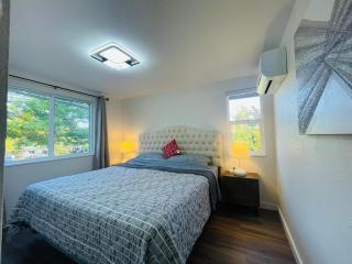 Modern Home with Air Conditioners Near Bitter Lake - 6