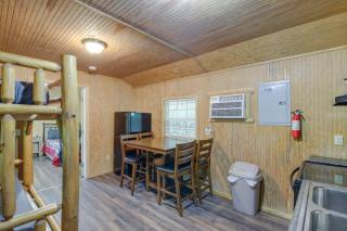 Briceville Cabin with River Access and Mountain Views! - - 8