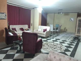 فيلا مفروشة للايجار شارع البطراوي الرئيسي امام جنينة مول - Cairo - 2