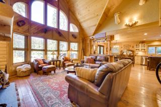 Spacious Packwood Cabin with Hot Tub - Near River - Packwood - 7