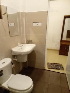 Kusuma's Lazy Left hostel - 1