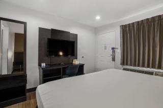 Suites Escondido CA - Escondido - 1
