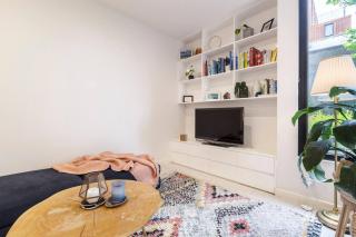 Laneway Leisure - Leafy Delight in the Heart of Fitzroy - 5