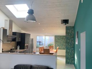 Maison Traditionnelle Rénovée, Proche Plage, Barbâtre - Terrasse, Wifi, Confort Modern - FR-1-426-371 - Barbâtre - 8