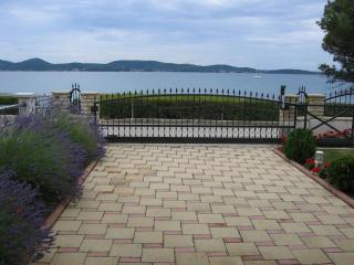 Apartments by the sea Sukosan, Zadar - 21790 - 2