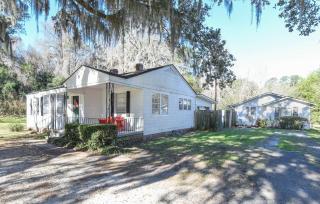 Summertime Home For 8, Fast Ev ChargerPets Fenced Yard - Richmond Hill - 1