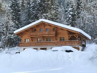 Chalet spacieux à Châtel, 8 chambres, jacuzzi, proche pistes - FR-1-676-26 - 4