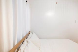 Bohemian Inspired 2 Bedroom Inspired Condo with Fast WIFI Near BGC - Manila - 6