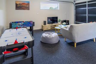 3 Bed 2.5 Bath Riccarton W/Games room - Christchurch - 8