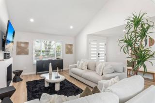 Vineyard Chic Oasis: Modern Elegance near Temecula Wineries - Temecula - 0