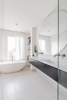 Minimalist Elegance: Tranquil Canggu Villa Yukki - Canggu - 2