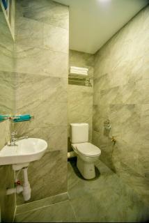 Lofty hut - George Town - 1
