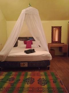 Why Not Bar And Bungalows #2 - Pawenang - 8