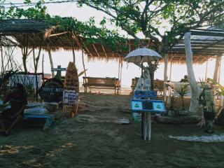 Why Not Bar And Bungalows #2 - Pawenang - 3