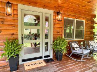 Mossy Falls Cabin by Leavetown Vacations - - 4