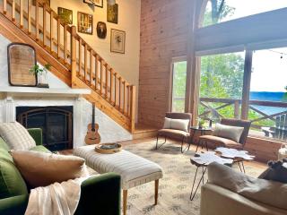 Mossy Falls Cabin by Leavetown Vacations - - 1