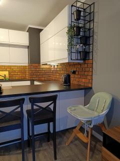 Uroczy Apartament z Garażem - 6