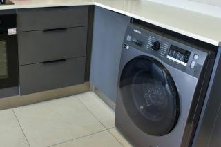 The Golden House. - 7