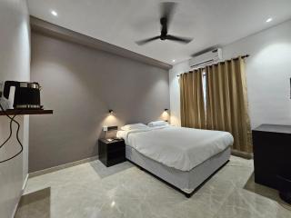 7 The Business Hotel - Alwaye - 1