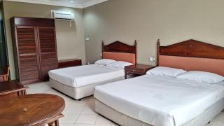 Hotel Ming Kiong - - 5