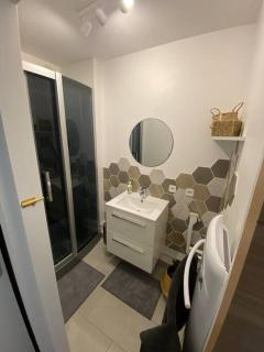 A 50 m de la plage, appartement de 35 m2 : Les pieds salés - Bréhal - 3
