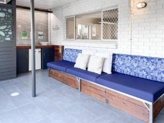 4B2.5B Family Getaway w Pool BBQ - Gold Coast - 8