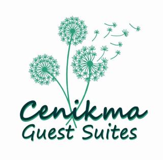 Cenikma Guest Suites - Family Room 2 - 0