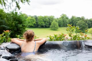 Shrewton House - Stunning 4 double ensuite bedrooms - 4