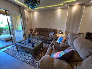 Chalet in Mountain View Sokhna 1 luxurious with garden 3 bedrooms with AC, 2 bathrooms, heated pool, families only - Ain Sukhna - 0