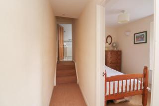 18 Robinsons Row - 2